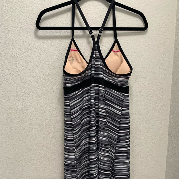 Athleta Shorebreak Dress - Picture 2 of 5